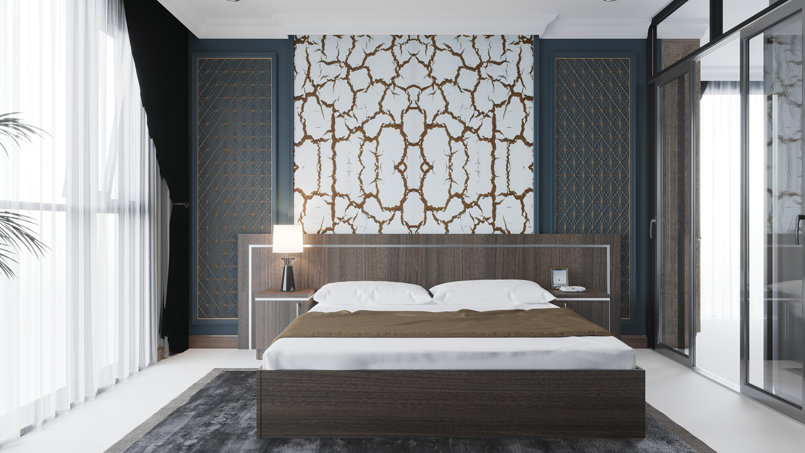 Przestronne łóżko z panelem zostało ustawione w pokoju hotelowym - w otoczeniu jasnej, marmurowej ściany oraz dużego lustra.
